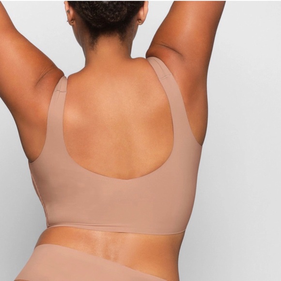 NEW Skims plunge longline bralette - Picture 3 of 8